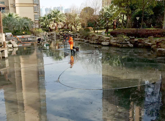 枞阳景观池淤泥清理