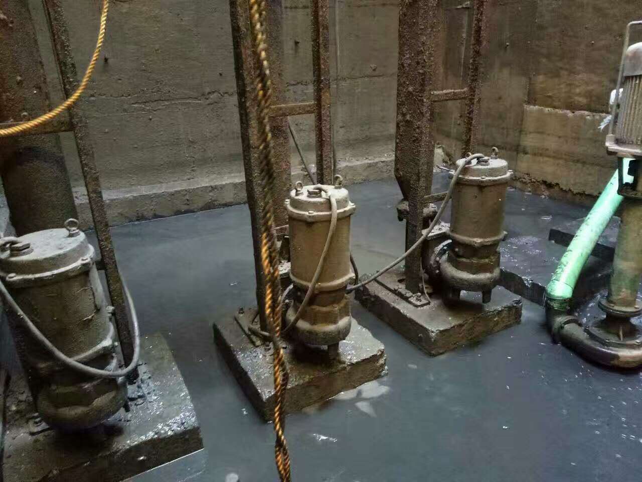 枞阳污水池清理